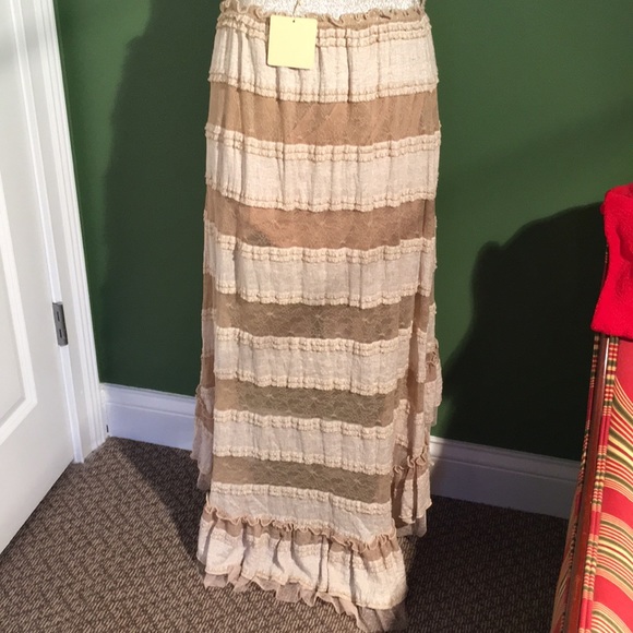 Areve Skirt High Low 🆕 - Picture 2 of 5